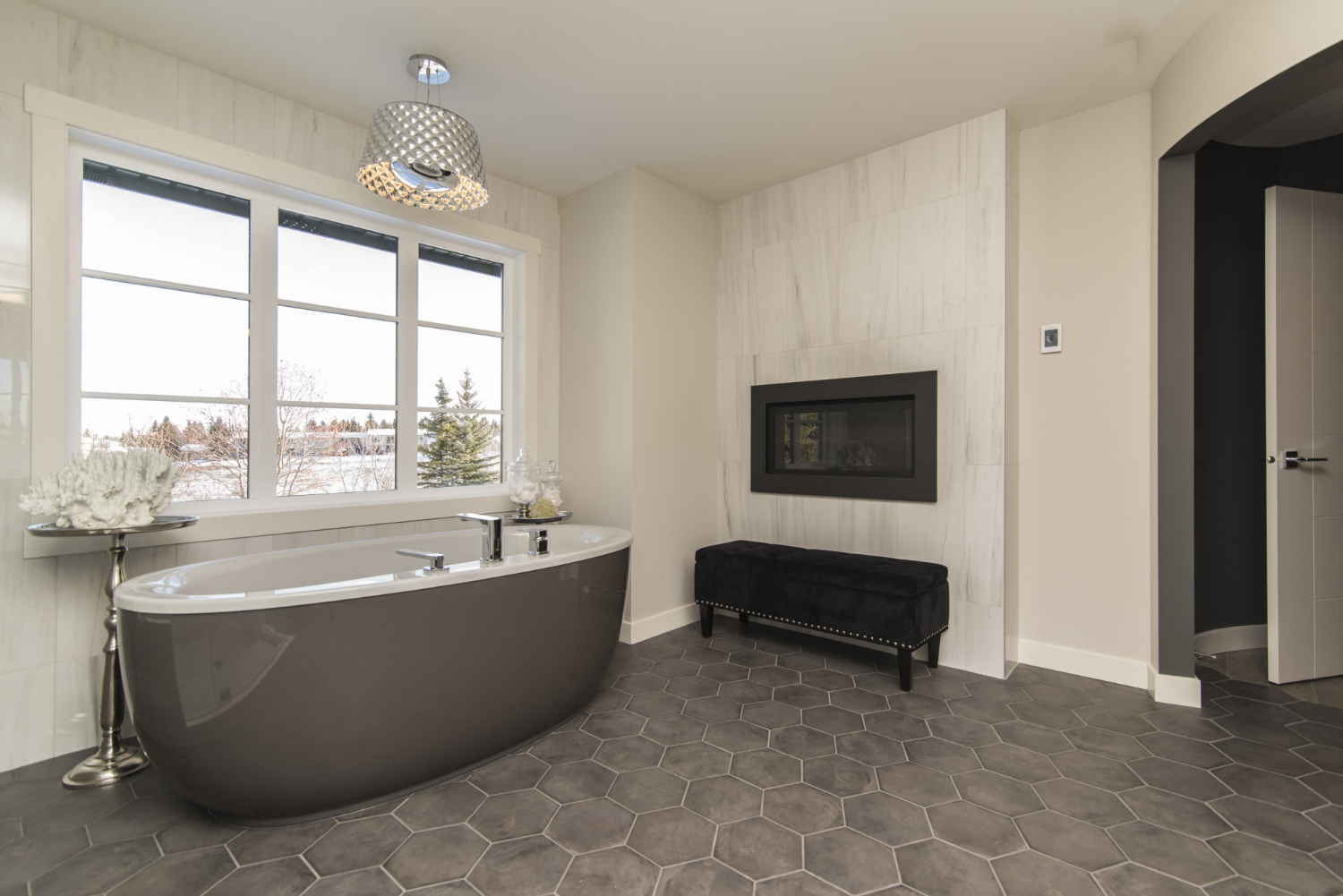 Beautiful-shot-of-a-modern-house-bathroom-with-technology-and-art